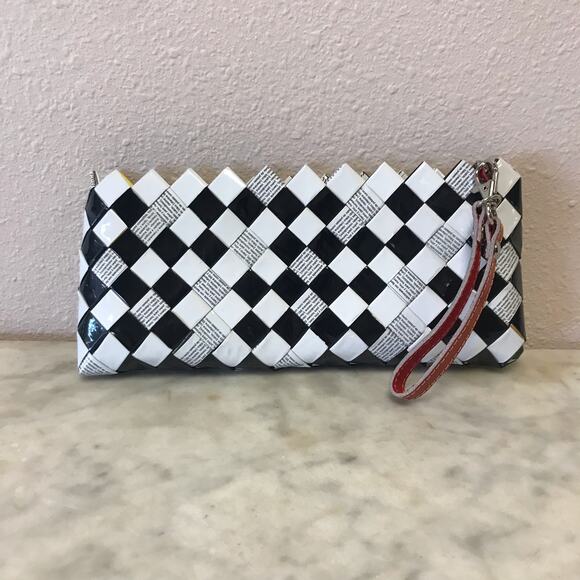 90s Nahui Ollin Artisan handcrafted recycled candy wrapper wristlet - Picture 2 of 7